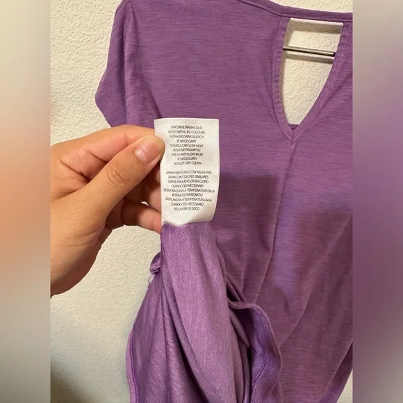 EUC TUFF ATHLETICS Lightweight Keyhole Long T-shirt Purple Pansy Color - Picture 8 of 8